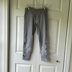 Victoria sport silver legging Size M